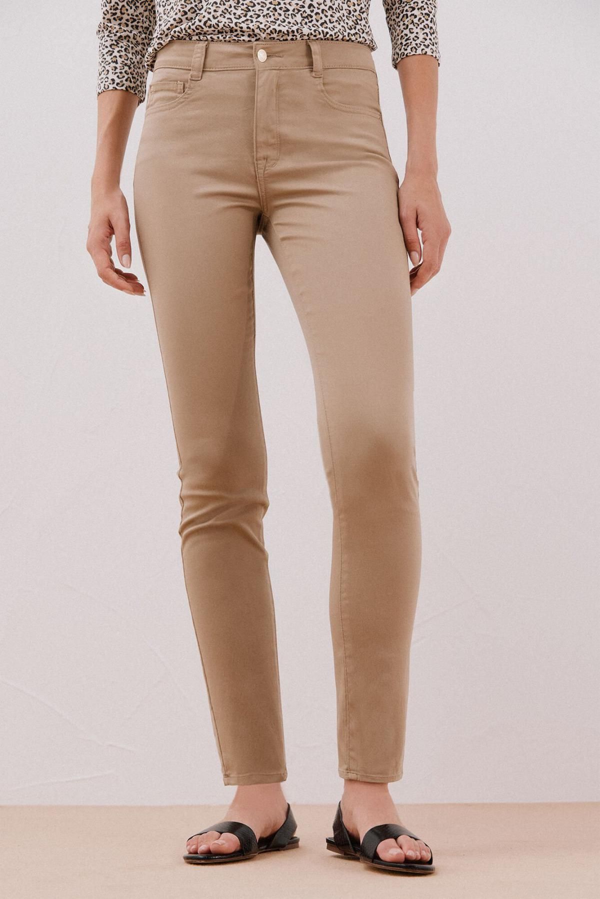 꼬르떼피엘 베이지 스트레치 슬림핏 컬러 팬츠 8122823 BEIGE - 메인 이미지
