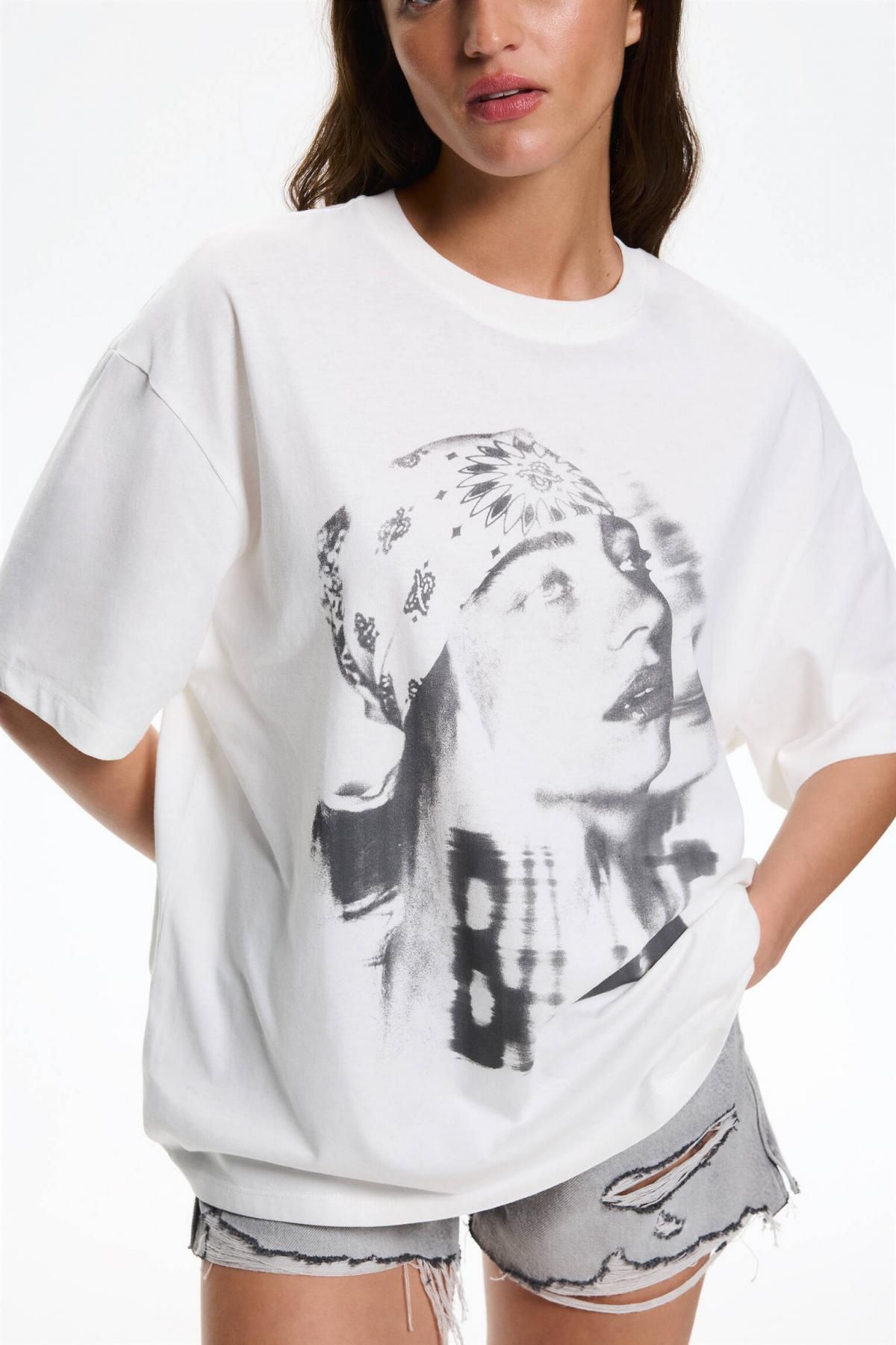 풀앤베어 그래픽 오버핏 Billie Eilish 라이선스 반팔 티셔츠 7150/314 ICE - 상세 이미지 3