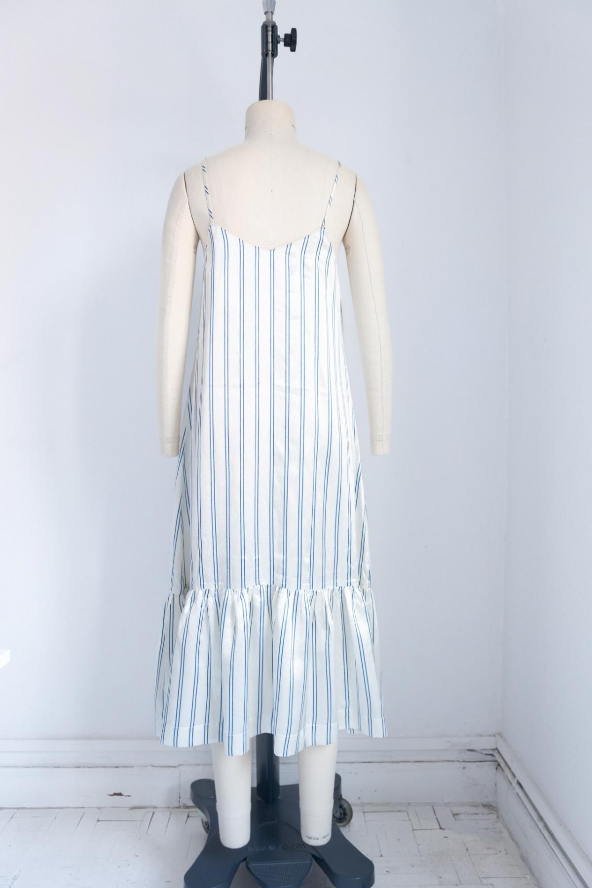타이니코튼 스트라이프 프릴 미디 원피스 SS25-700104 ONE COLOR - 상세 이미지 5