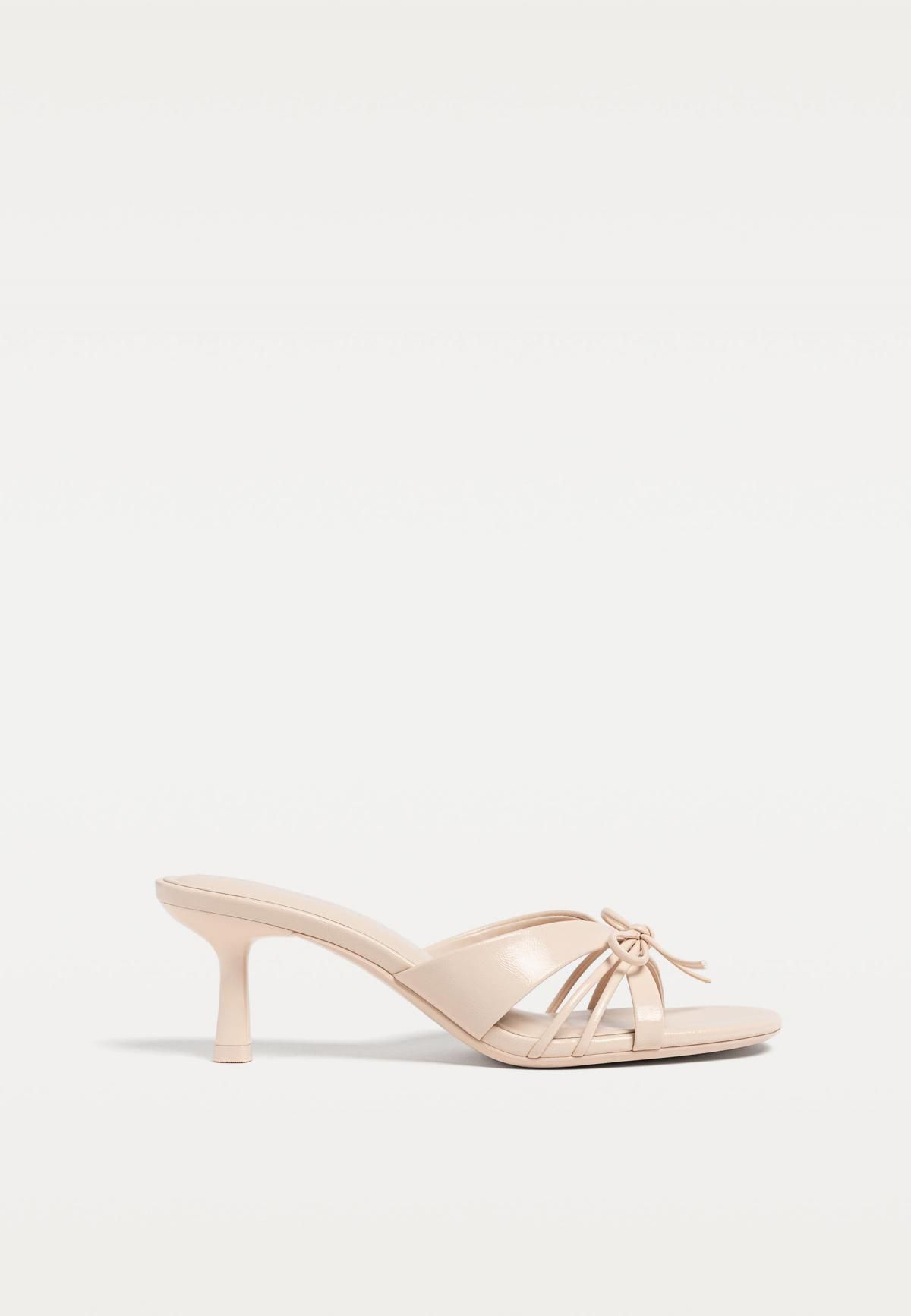 스트라디바리우스 리본 디테일 베이지 스트랩 로우 힐 샌들 9209/570 BEIGE-PINK - 상품 이미지