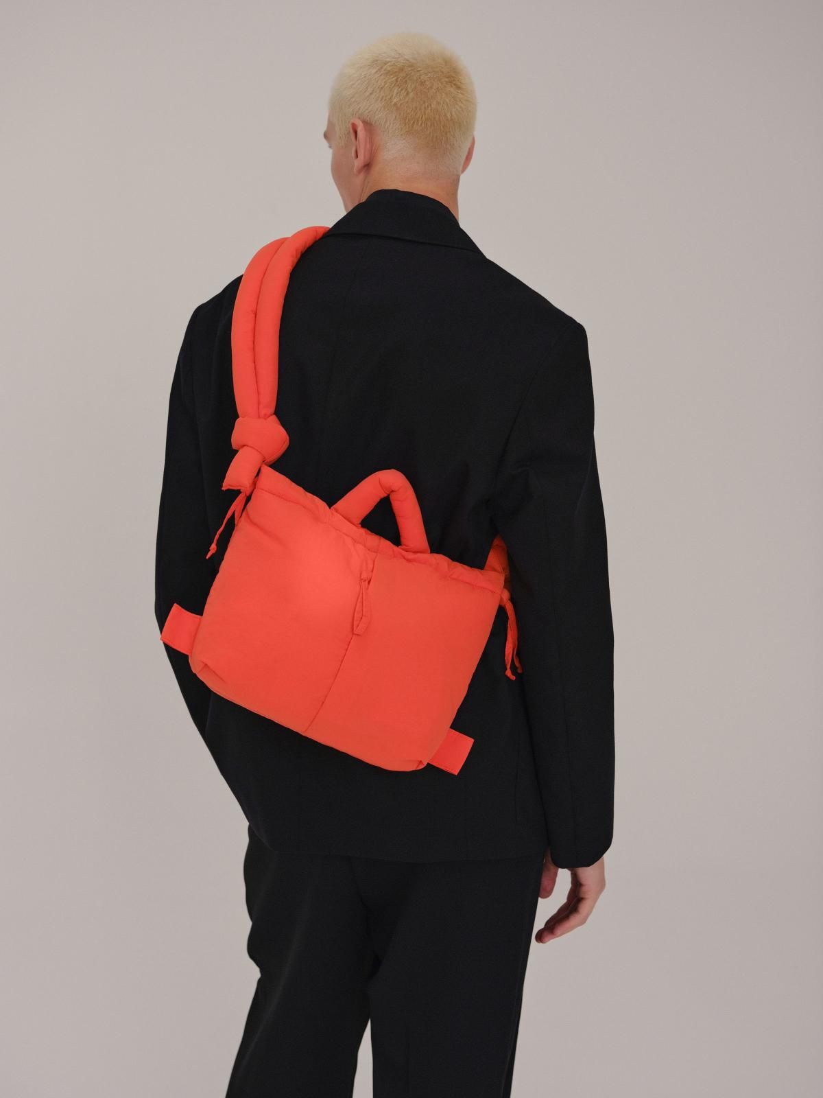 올랜드 라이트 패딩 소프트 컨버터블 백 Compact Ona Soft Bag 53529334219087 CORAL - 상세 이미지 3