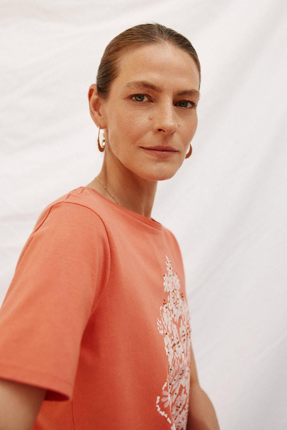 꼬르떼피엘 포인트 플라워 프린트 반팔 티셔츠 9162087 MULTICOLOR - 상세 이미지 4