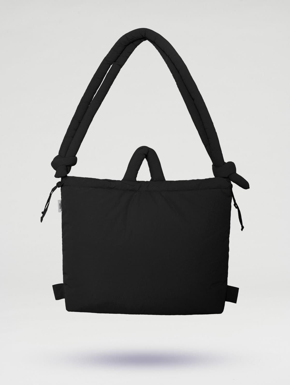올랜드 멀티유즈 소프트 백팩 Large Ona 48389832081743 BLACK - 메인 이미지