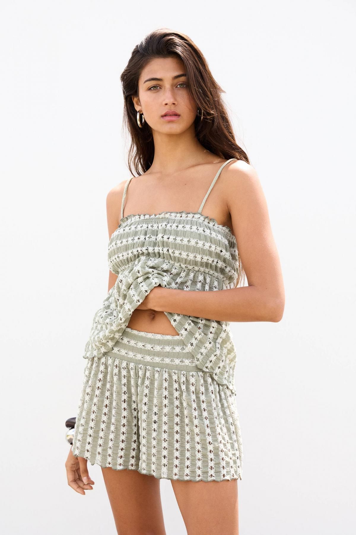 풀앤베어 러스틱 컷워크 레이스 밴딩 숏팬츠 7696/330 ECRU/GREEN - 상세 이미지 3