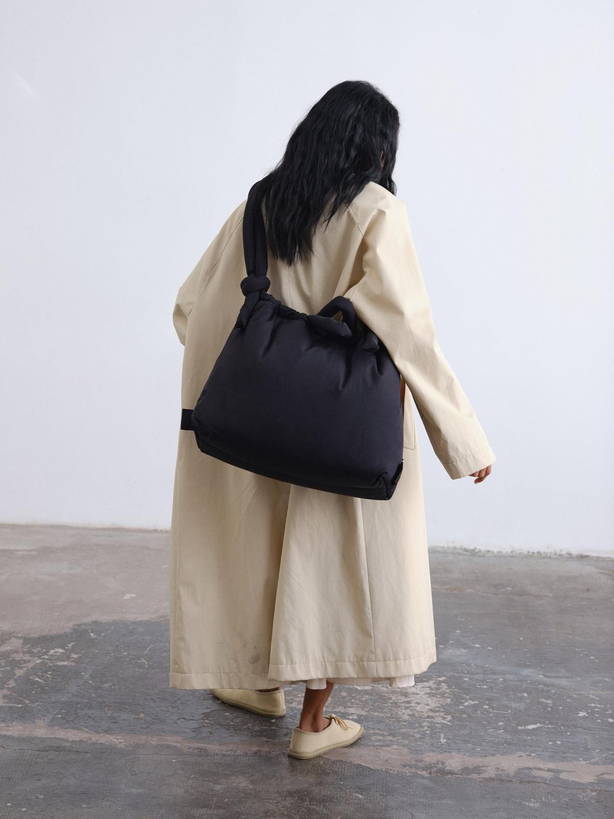 올랜드 멀티유즈 소프트 백팩 Large Ona 48389832081743 BLACK - 상세 이미지 2
