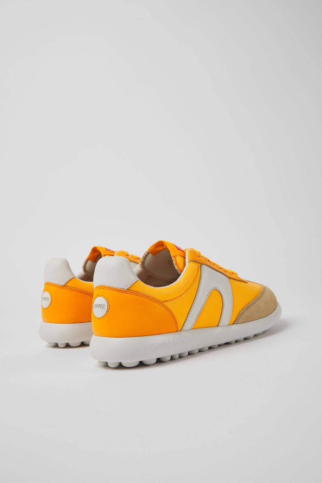 캠퍼 오렌지 테크니컬 경량 여성 로우탑 스니커즈 Pelotas XLite K201532-004 ORANGE - 상세 이미지 3