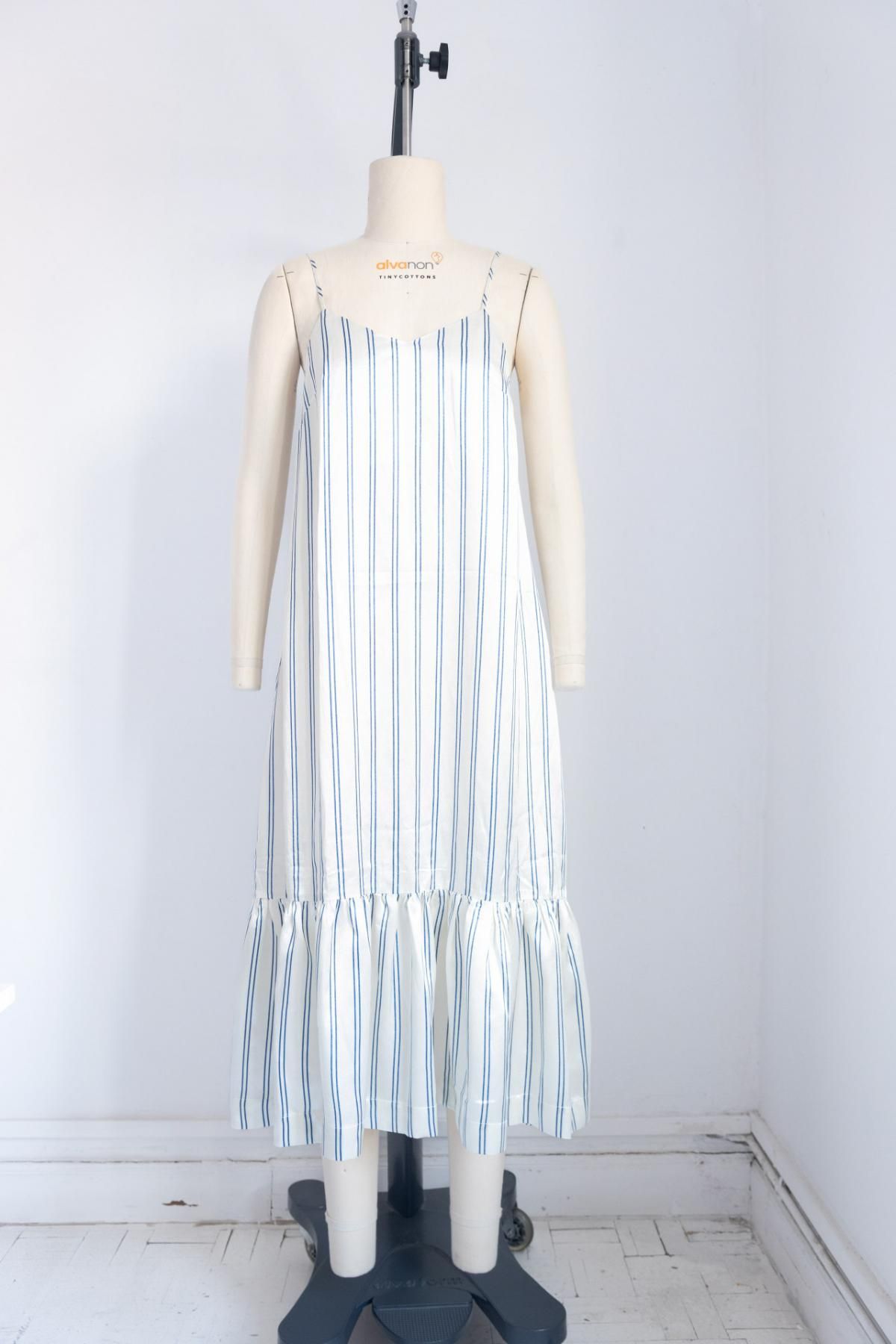 타이니코튼 스트라이프 프릴 미디 원피스 SS25-700104 ONE COLOR - 상세 이미지 3