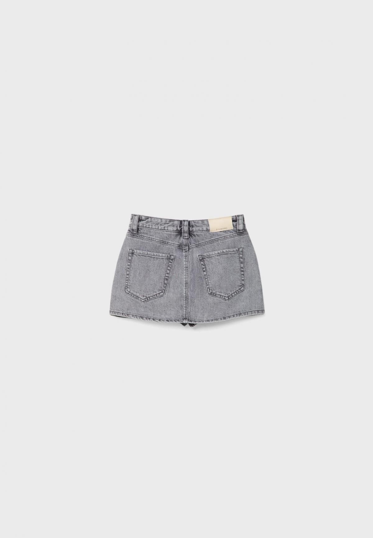 스트라디바리우스 트렌디 데님 미드라이즈 미니 스커트팬츠 1283/660 LIGHT GREY DENIM WASH - 상세 이미지 2