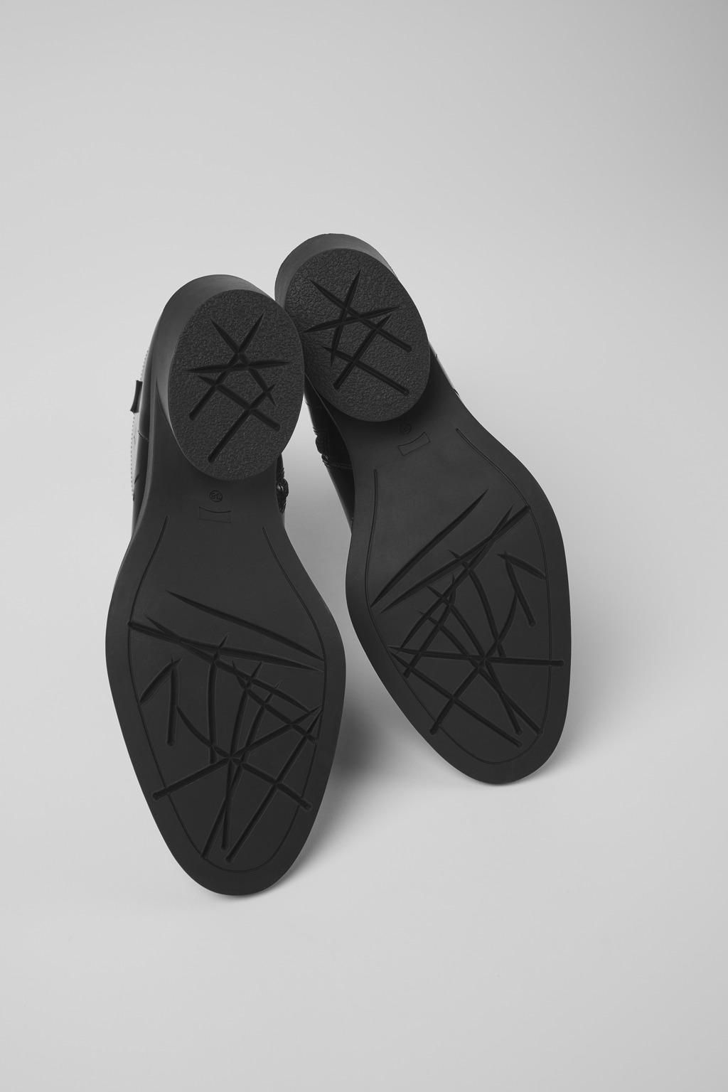 캠퍼 플라워컷 아웃 레더 블랙 앵클부츠 Bonnie K400687-001 BLACK - 상세 이미지 5