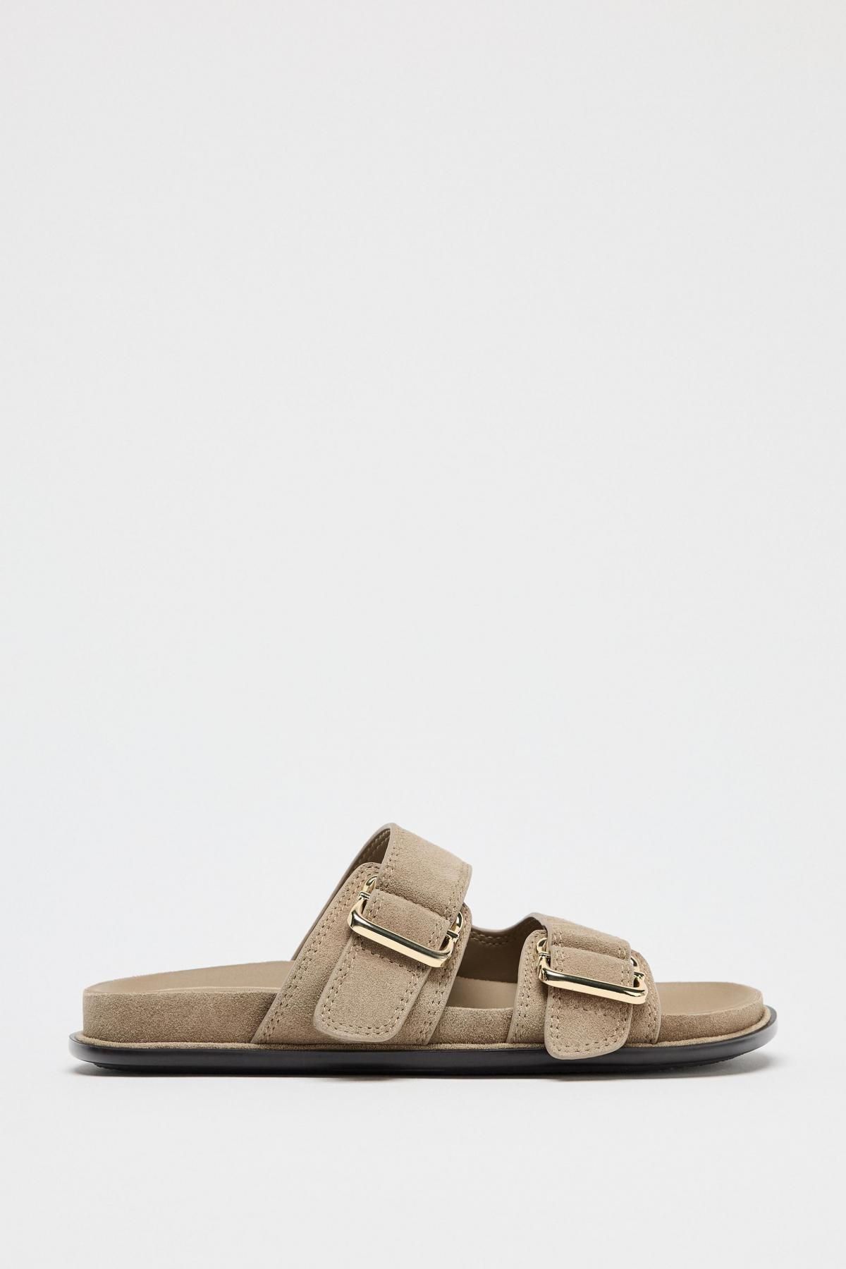 자라 스웨이드 스트랩 버클 플랫 샌들 2616/510 SAND BROWN - 메인 이미지