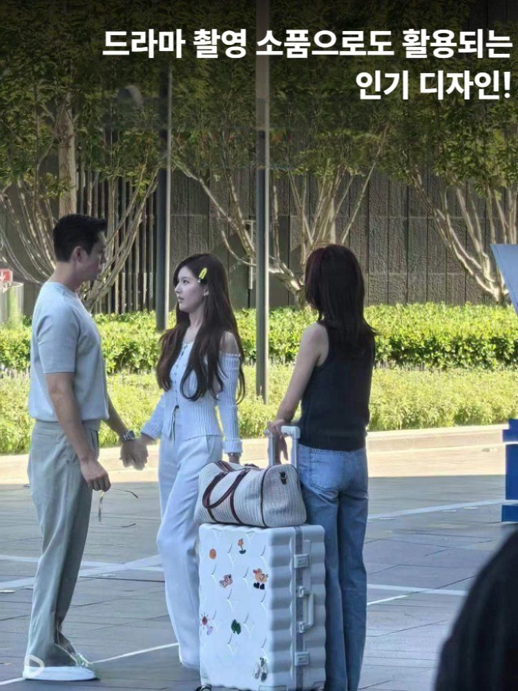 여행용 하드캐리어 신혼 해외여행가방 대용량 수화물 화이트 22인치 - 상세 이미지 2