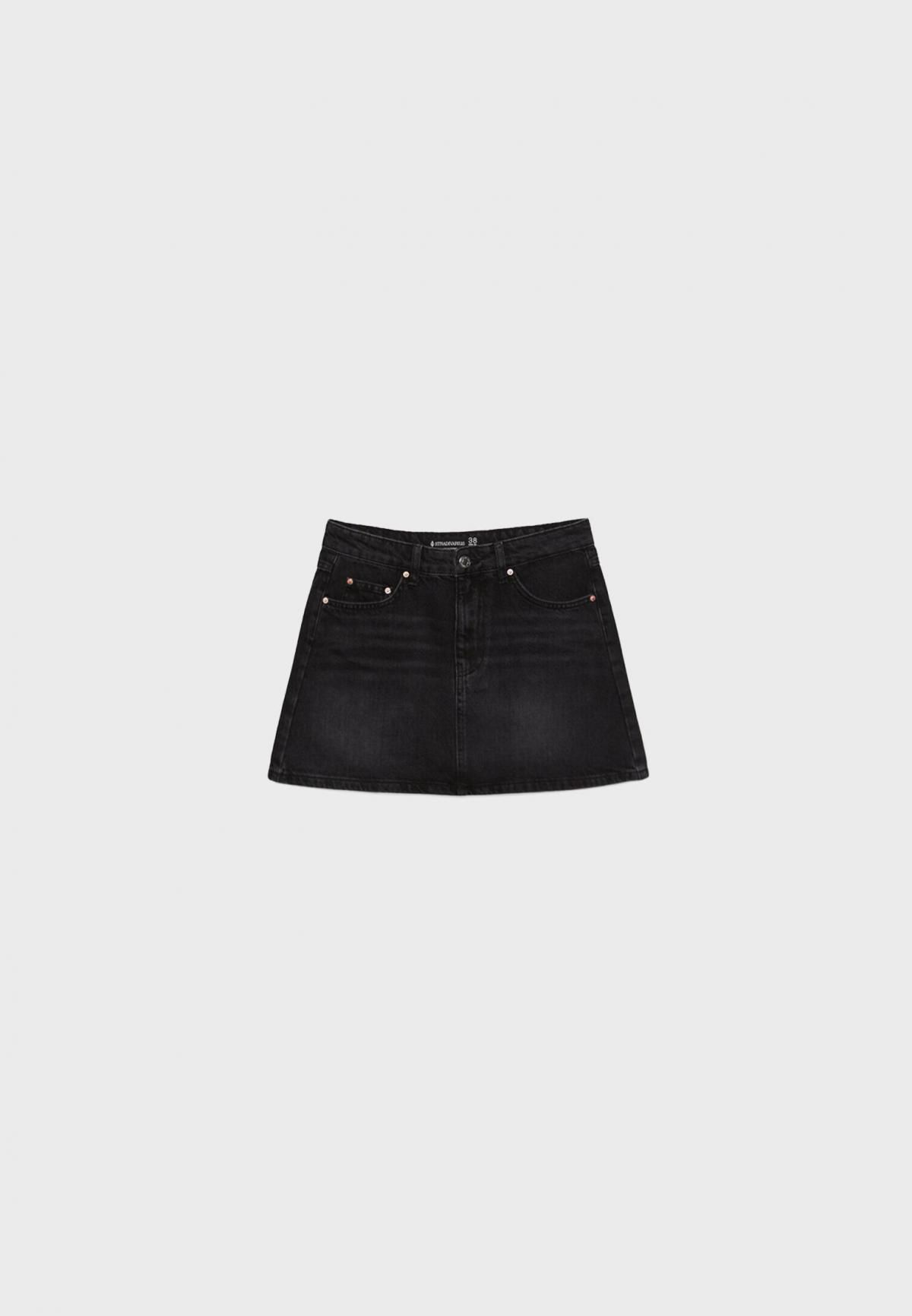 스트라디바리우스 블랙 데님 하이웨이스트 A라인 미니 스커트 1317/975 BLACK DENIM WASH - 메인 이미지