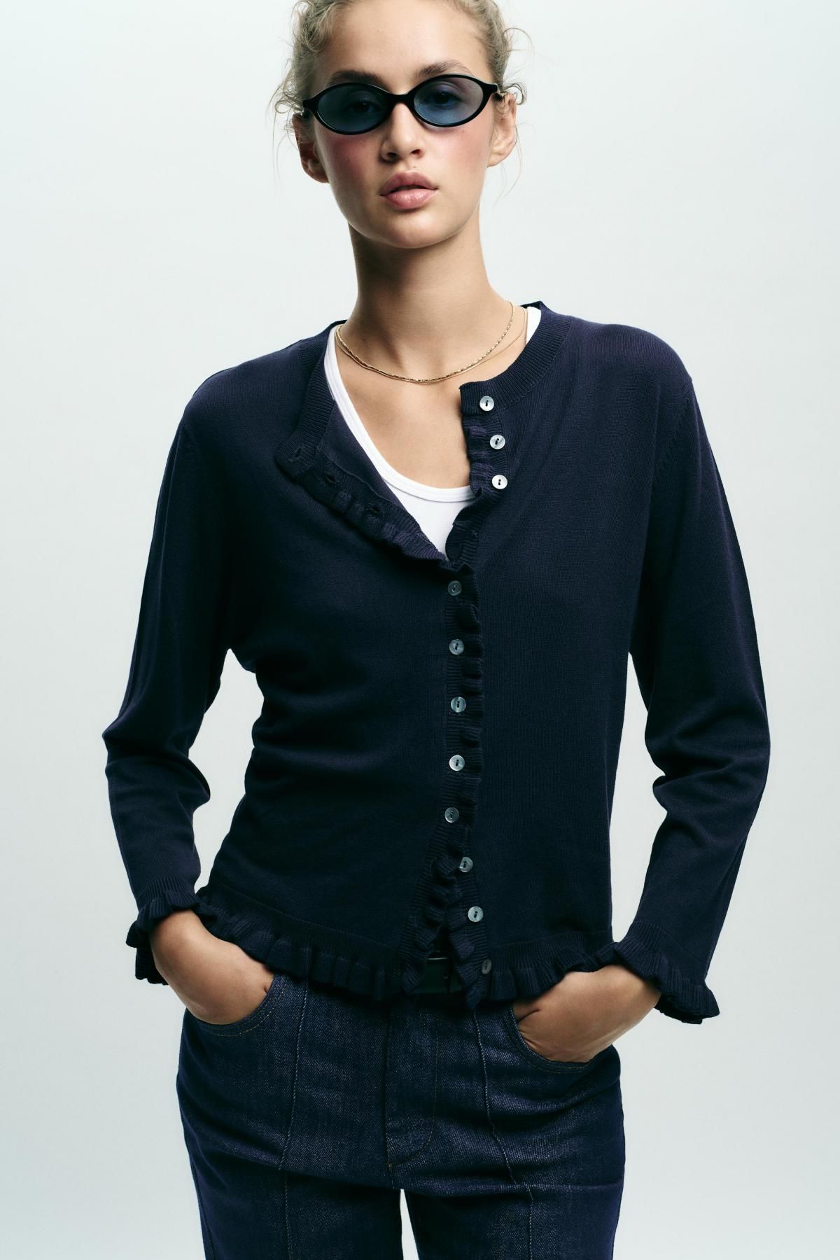 자라 러플 라운드넥 네이비 가디건 3433/100 NAVY BLUE - 상세 이미지 3