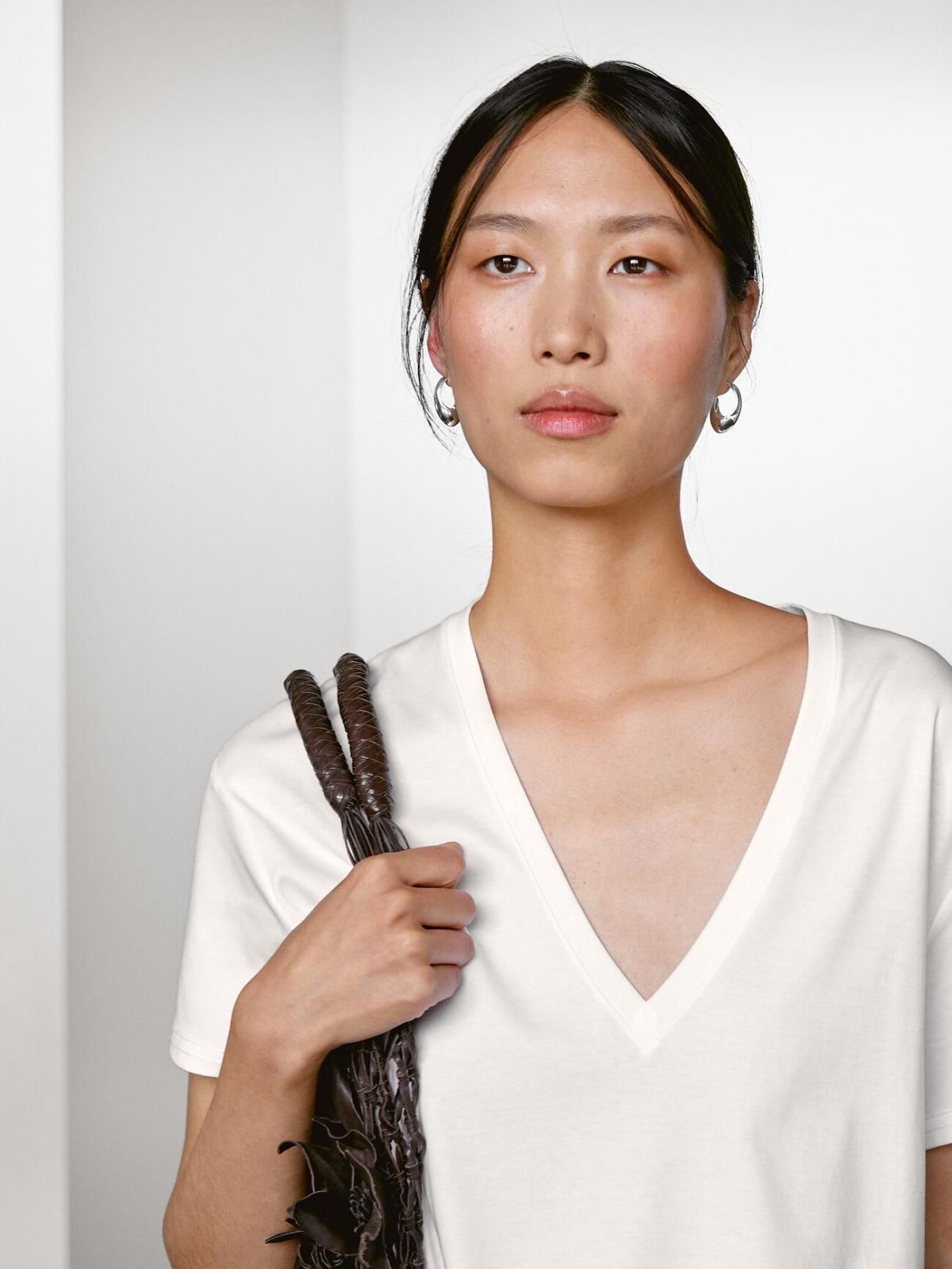 마시모두띠 베이직 100COTTON 브이넥 반팔 티셔츠 6831/935 WHITE - 상세 이미지 5