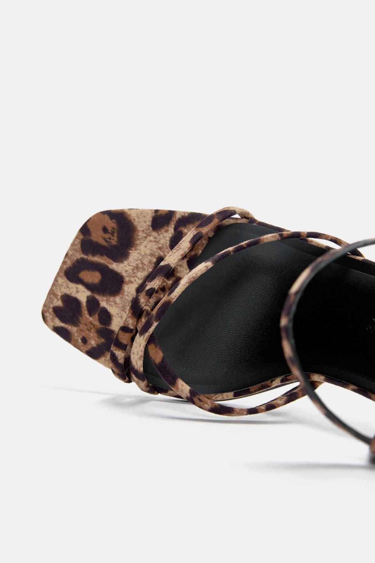 풀앤베어 애니멀 레오파드 스트랩 하이힐 샌들 1607/640 LEOPARD - 상세 이미지 5