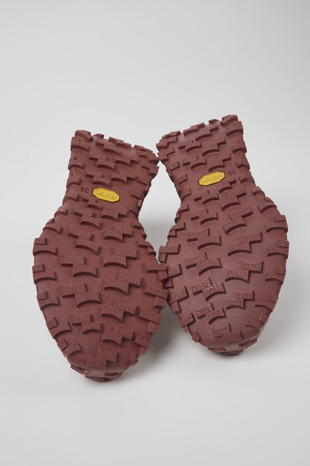 캠퍼 테크니컬 레트로 스니커즈 Drift Trail VIBRAM K201462-020 RED - 상세 이미지 5