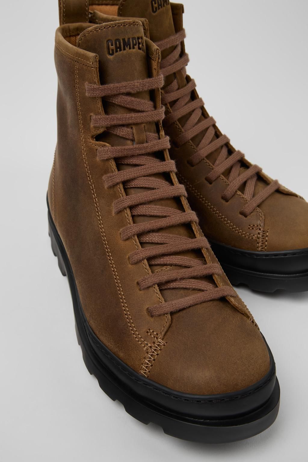 캠퍼 아웃도어 브라운 누벅 레이스업 앵클 부츠 Brutus K400325-051 BROWN - 상세 이미지 2