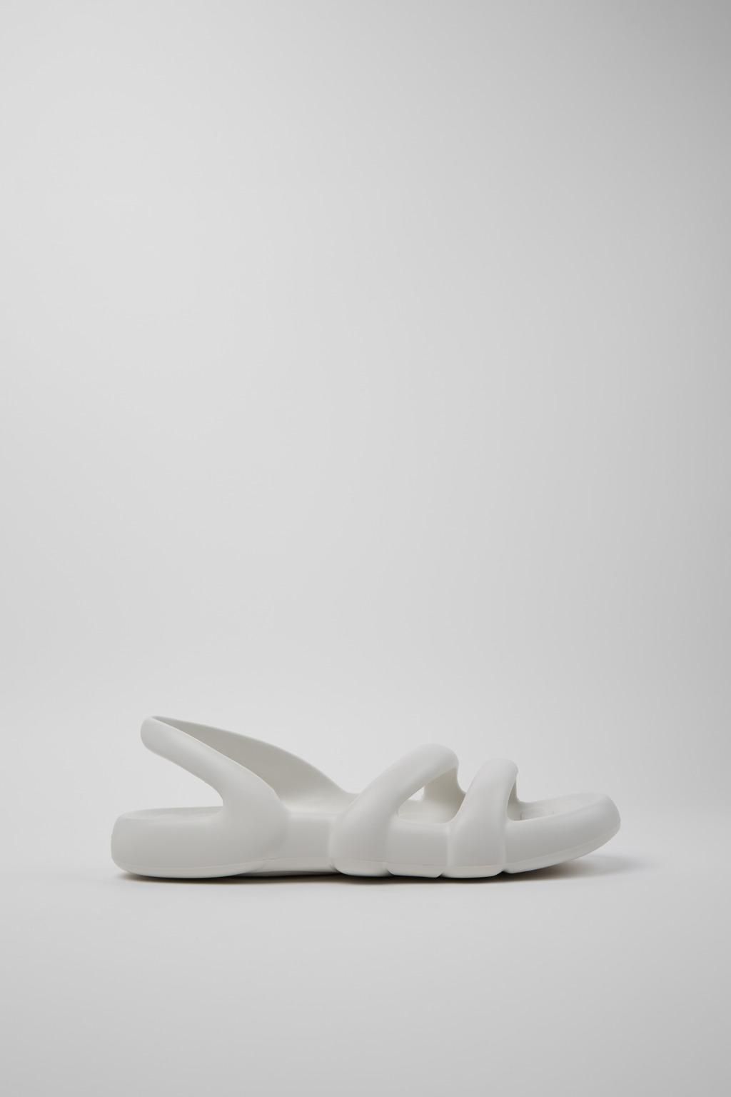 캠퍼 EXTRALIGHT 오가닉스 와이드 플랫 스트랩 샌들 Kobarah 남성 K101079-003 WHITE