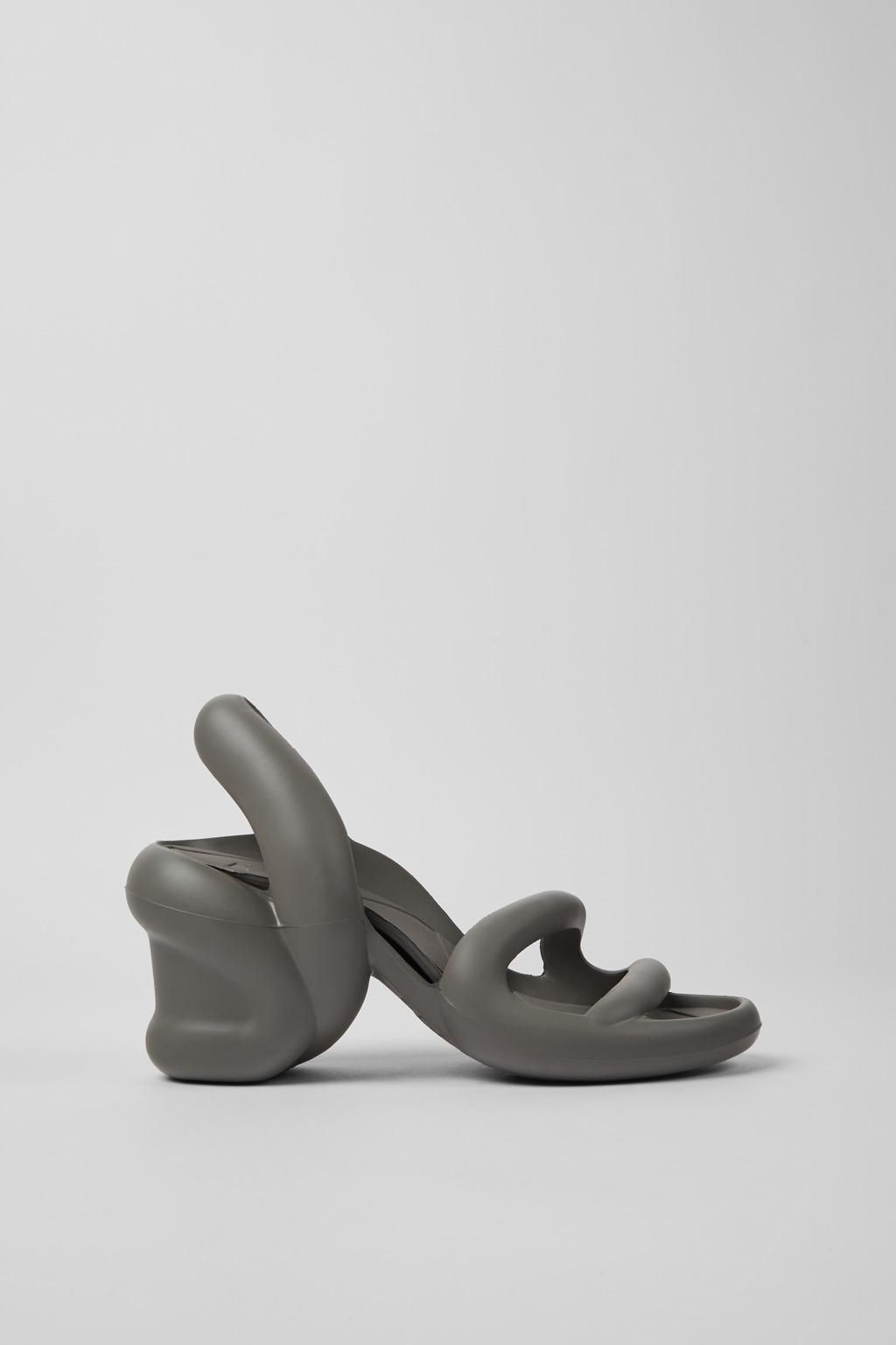 캠퍼 친환경 유니크 디자인 스트랩 샌들 Kobarah K200155-028 GREY - 메인 이미지