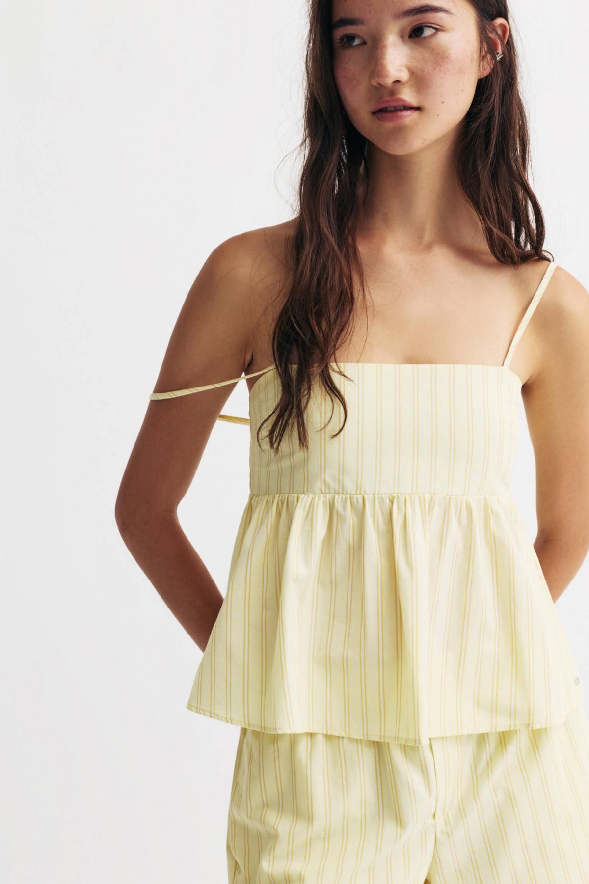 풀앤베어 스트라이프 포플린 스트랩 볼륨 탑 7472/358 PALE YELLOW - 상세 이미지 2