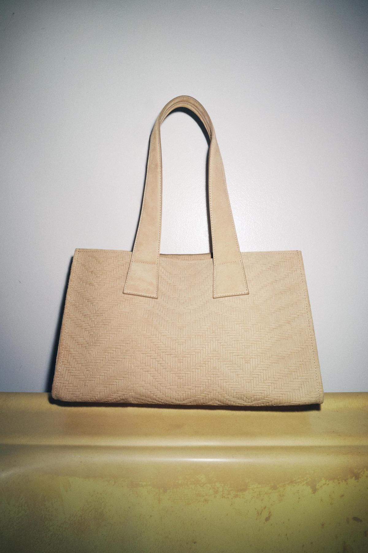 자라 베이지 브레이드 스웨이드 쇼퍼백 6010/610 SAND/BROWN - 상세 이미지 4