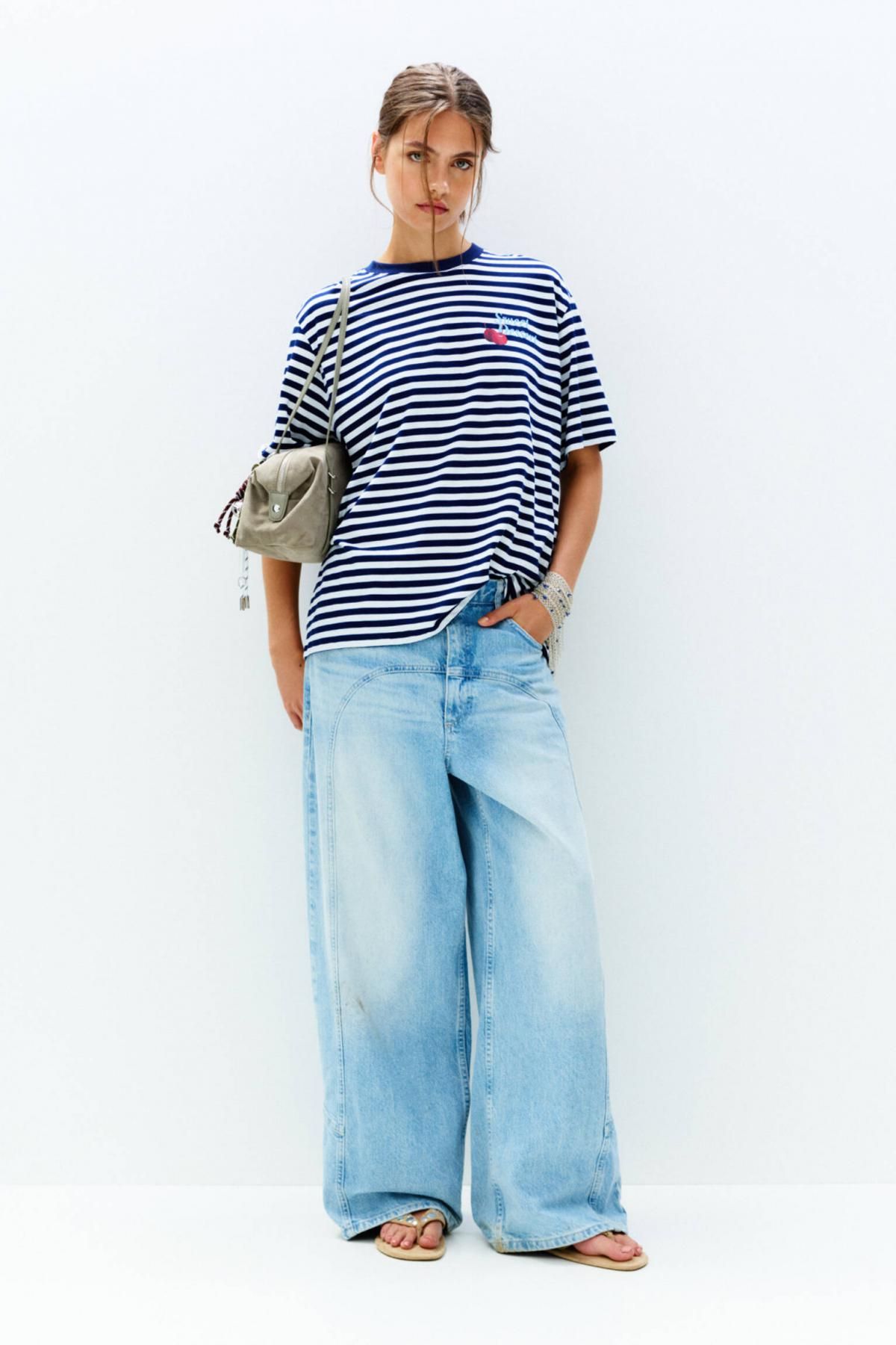 풀앤베어 스트라이프 캐주얼 체리 반팔 티셔츠 7151/325 STRIPED - 상세 이미지 2