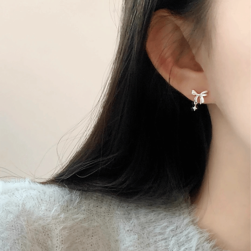 아르니 리본 드롭 귀걸이 925실버 은침 골드 여성 데일리 귀걸이 한쌍 - 상품 이미지