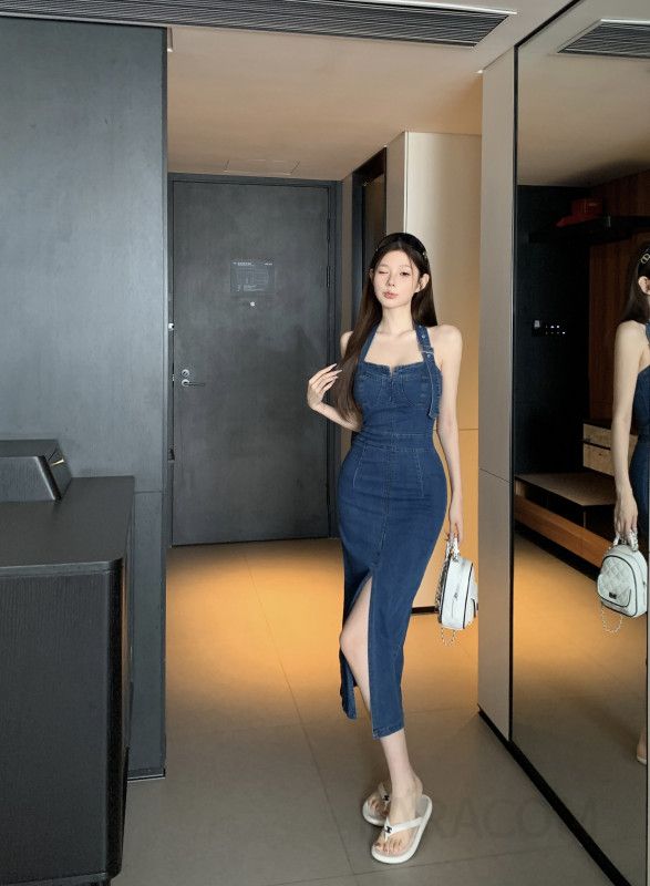 여성 홀터넥 데님 롱원피스 S라인 슬림핏 빈티지 워싱 하이웨스트 앞트임 민소매 뷔스티에 청원피스 데이트룩 바캉스룩 봄 여름 - 상세 이미지 2