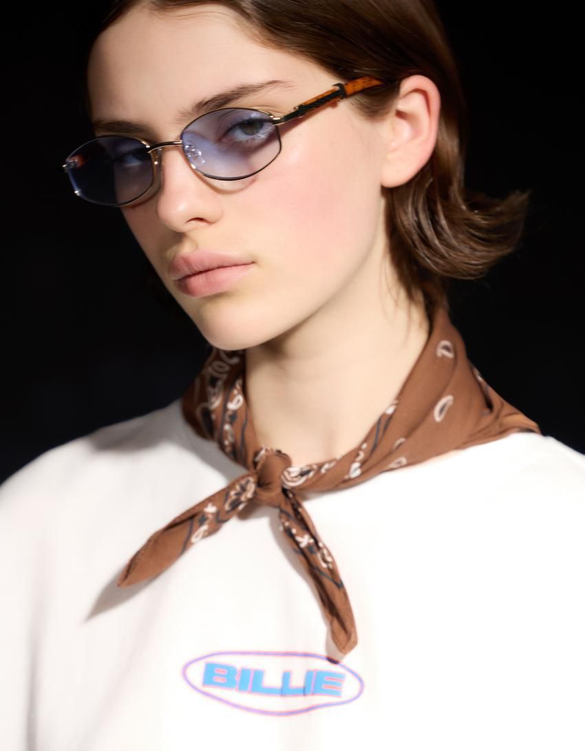 버쉬카 빌리 아일리시 프린트 루즈핏 반팔 티셔츠 2430/160 OFF WHITE - 상세 이미지 4