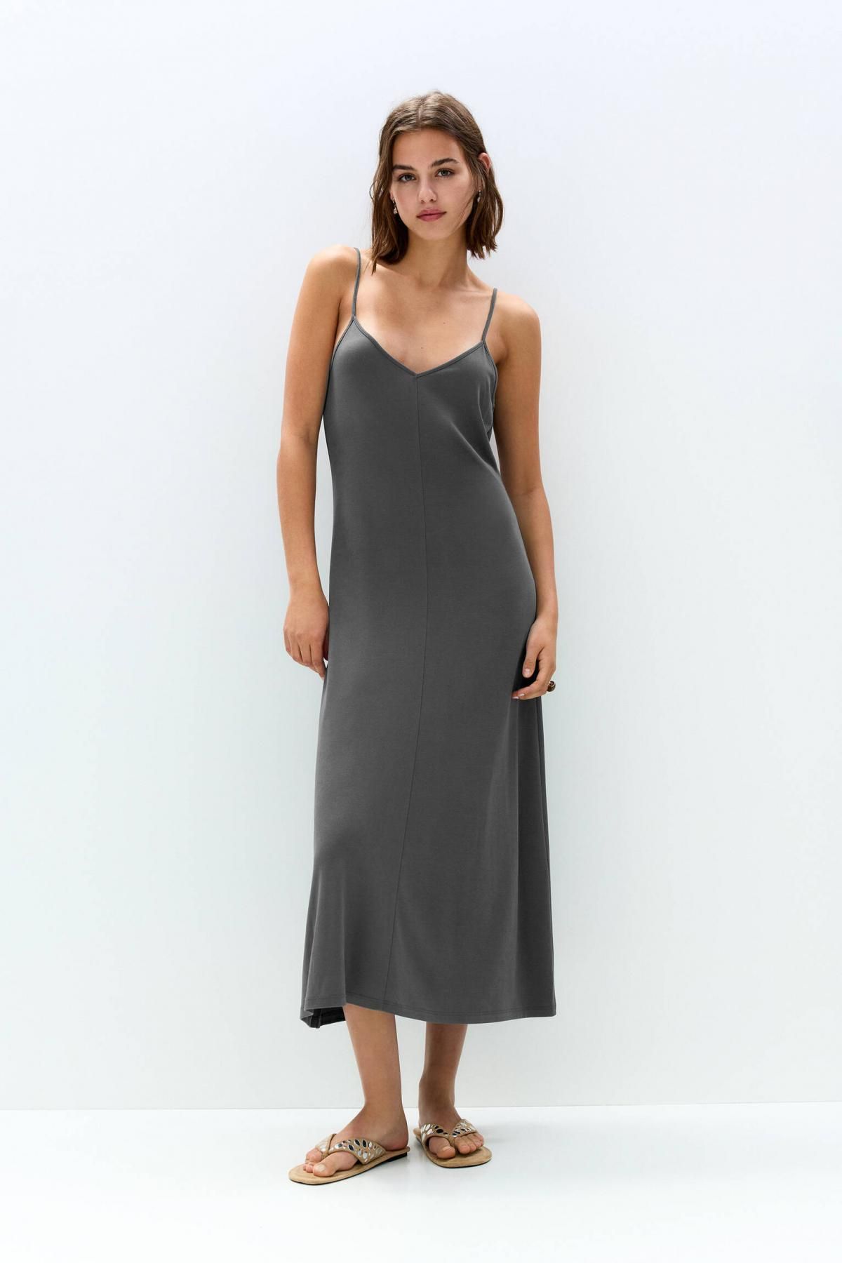 풀앤베어 미니멀 플루이드 스트랩 미디 원피스 7394/319 ANTHRACITE GREY - 상세 이미지 3