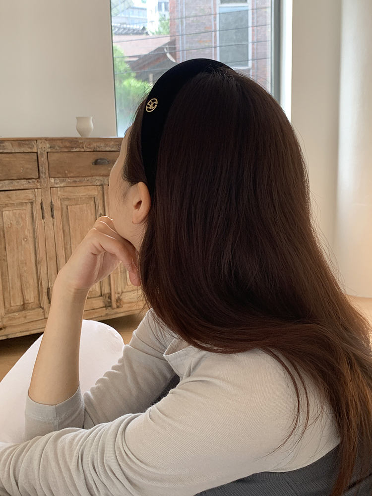 [자체제작] 볼드 벨벳 헤드밴드 - 골드라벨 와이드 볼륨 통통 넓은 무지 귀안아픈머리띠 - 상세 이미지 4