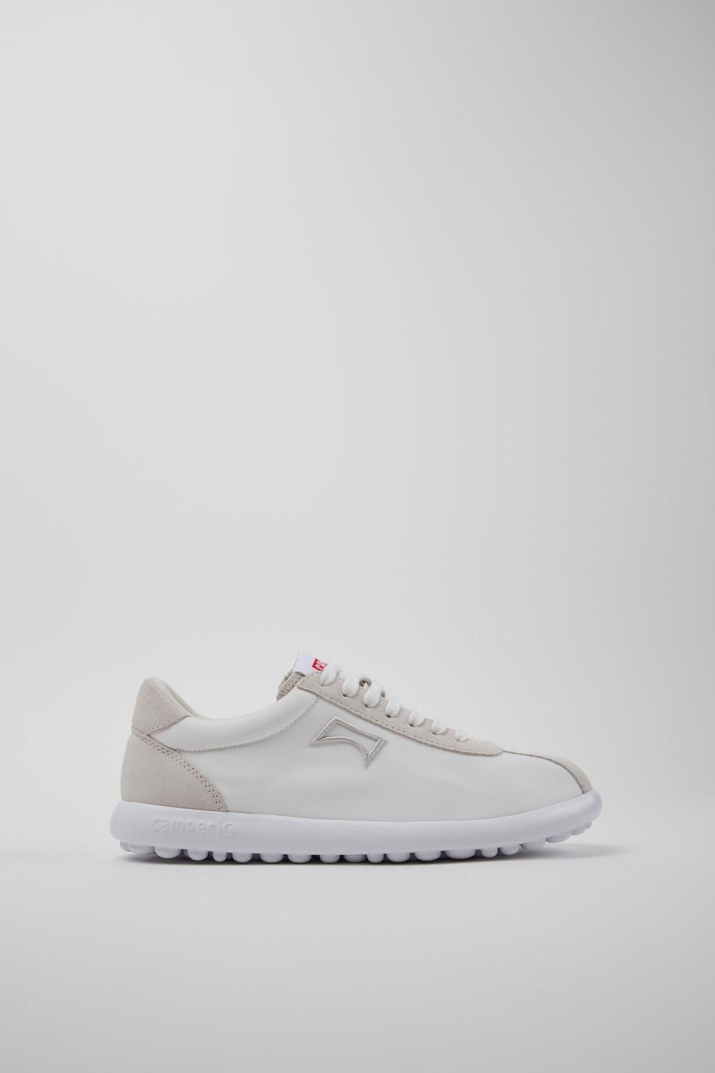 캠퍼 라이트웨이트 친환경 로우탑 스니커즈 Pelotas XLite K201759-001 WHITE - 메인 이미지