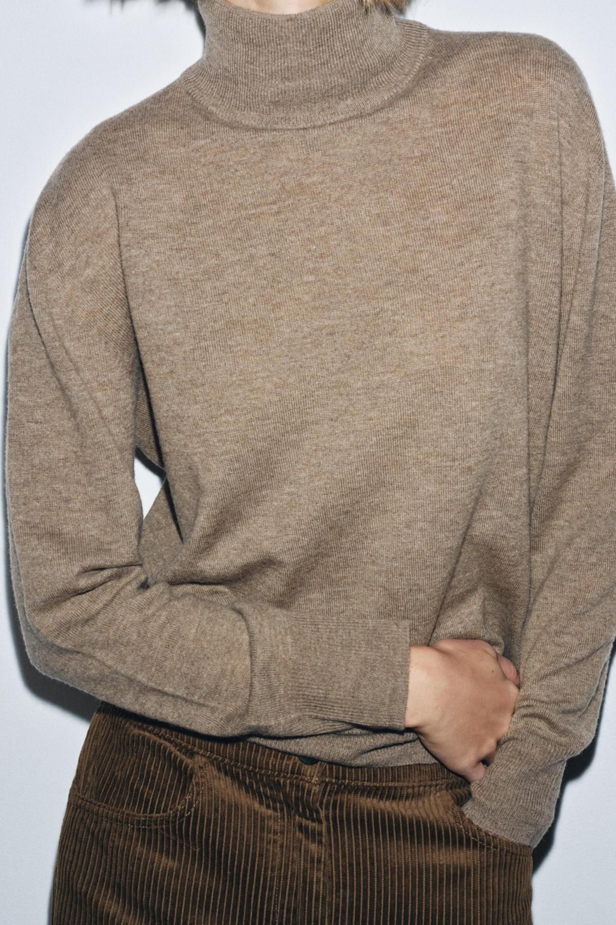 자라 프리미엄 울 하이넥 소프트 니트 스웨터 9598/107 BROWN / TAUPE - 상세 이미지 3