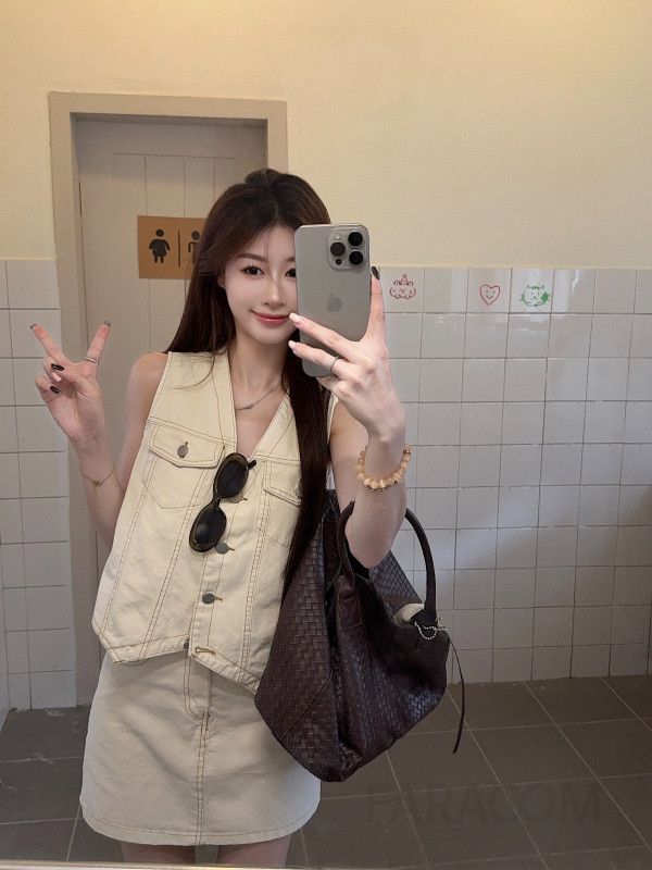 여성 레트로 데님 투피스 세트 여름 청청패션 스타일 데님 조끼 스커트 캐주얼 트렌디한 외출용 편안한 착용감 쁘띠 핫걸 무드 - 상세 이미지 4