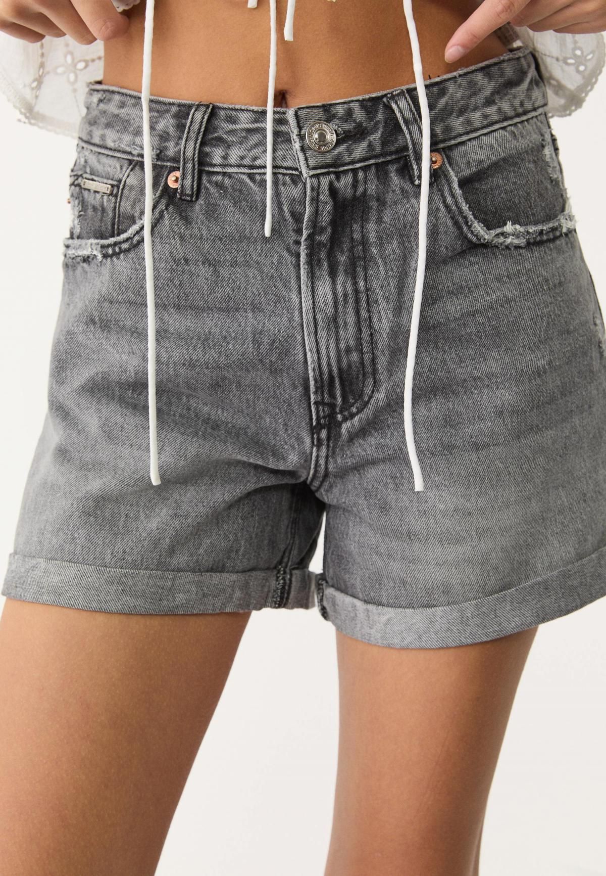 스트라디바리우스 하이웨이스트 데님 맘핏 반바지 1352/768 DARK GREY DENIM WASH - 상세 이미지 5