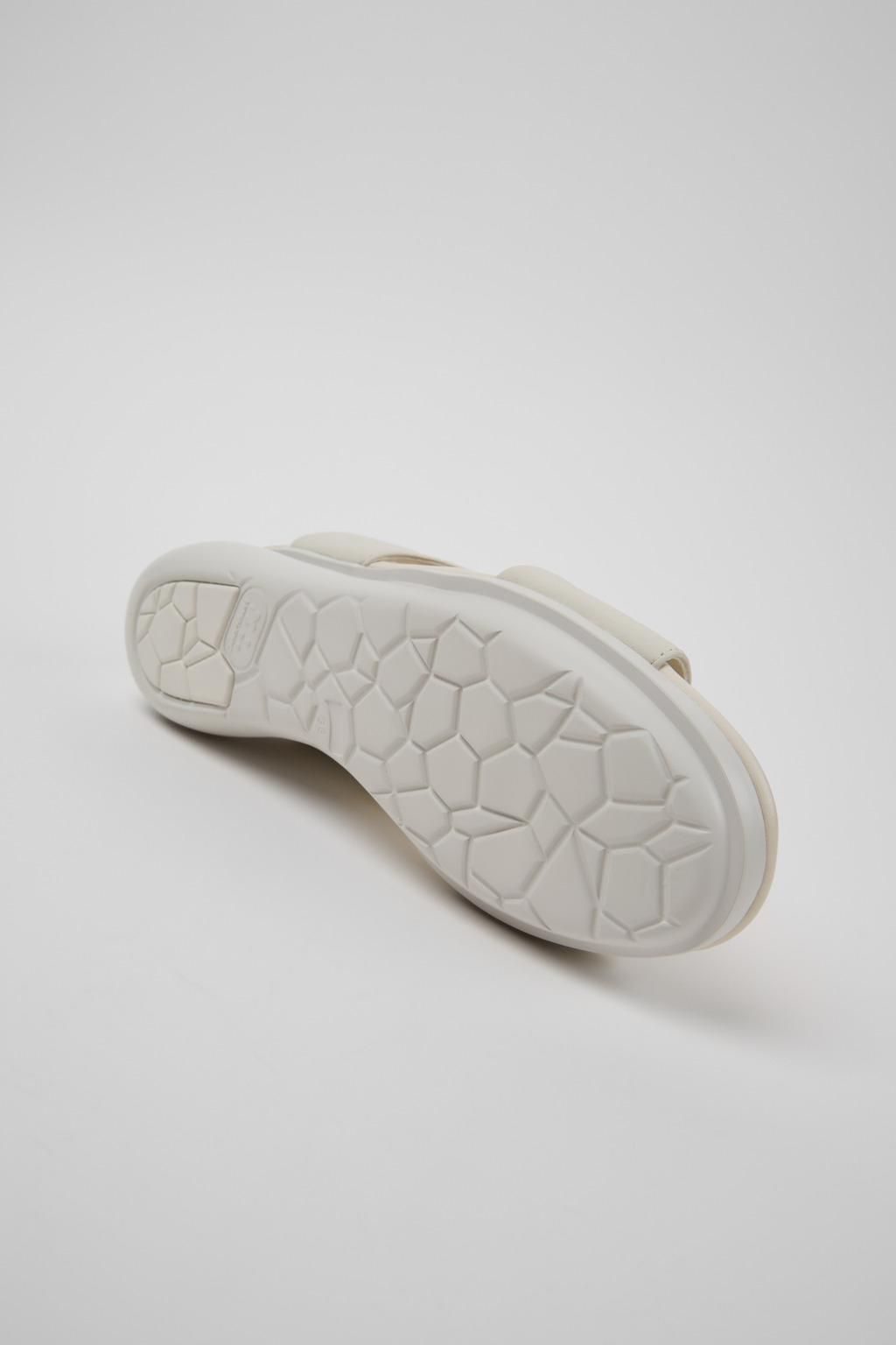 캠퍼 라이트웨이트 가죽 엘라스틱 스트랩 샌들 Balloon K200066-052 WHITE - 상세 이미지 5