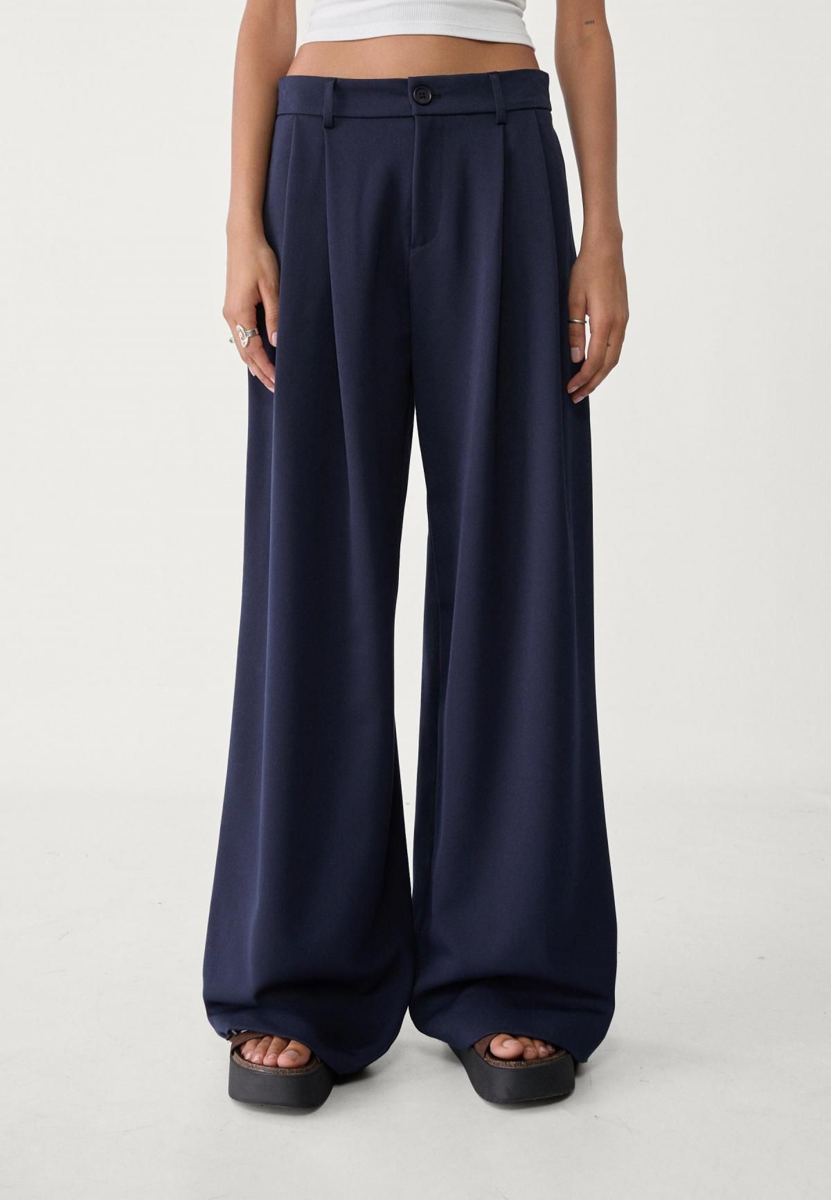 스트라디바리우스 테크니컬 와이드핏 슬랙스 팬츠 미드웨이스트 다트 디테일 8266/300 NAVY BLUE - 상품 이미지