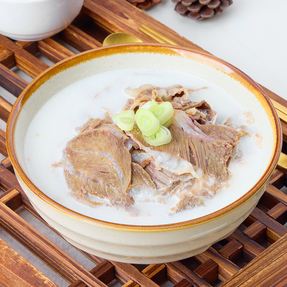 한우 사골 고기 곰탕 600g 4팩 도가니탕 나주곰탕 갈비탕 염소탕 건더기 고기 듬뿍 이미지 8