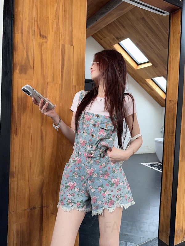 여성 플라워 패턴 데님 멜빵 숏팬츠 꽃무늬 캐주얼 루즈핏 편안한 데일리룩 일상복 멜빵바지 반바지 코디룩 봄 여름 - 상세 이미지 4