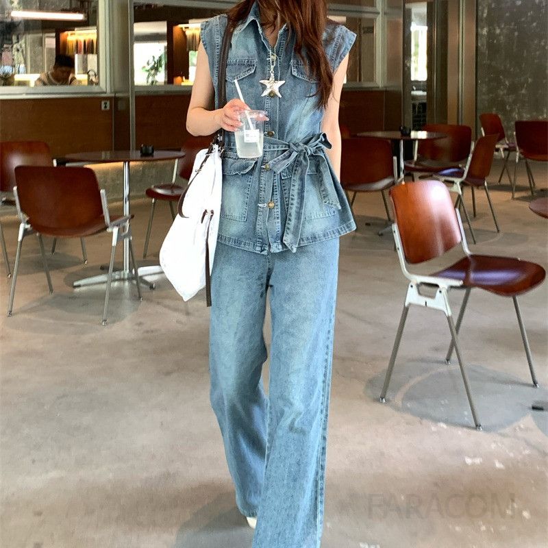 여성 여름 데님 투피스 세트 캐주얼 스타일 생지 청청 셋업 시원한 착용감 휴양지 코디용 와이드 조끼와 반바지 모던한 디자인 - 메인 이미지
