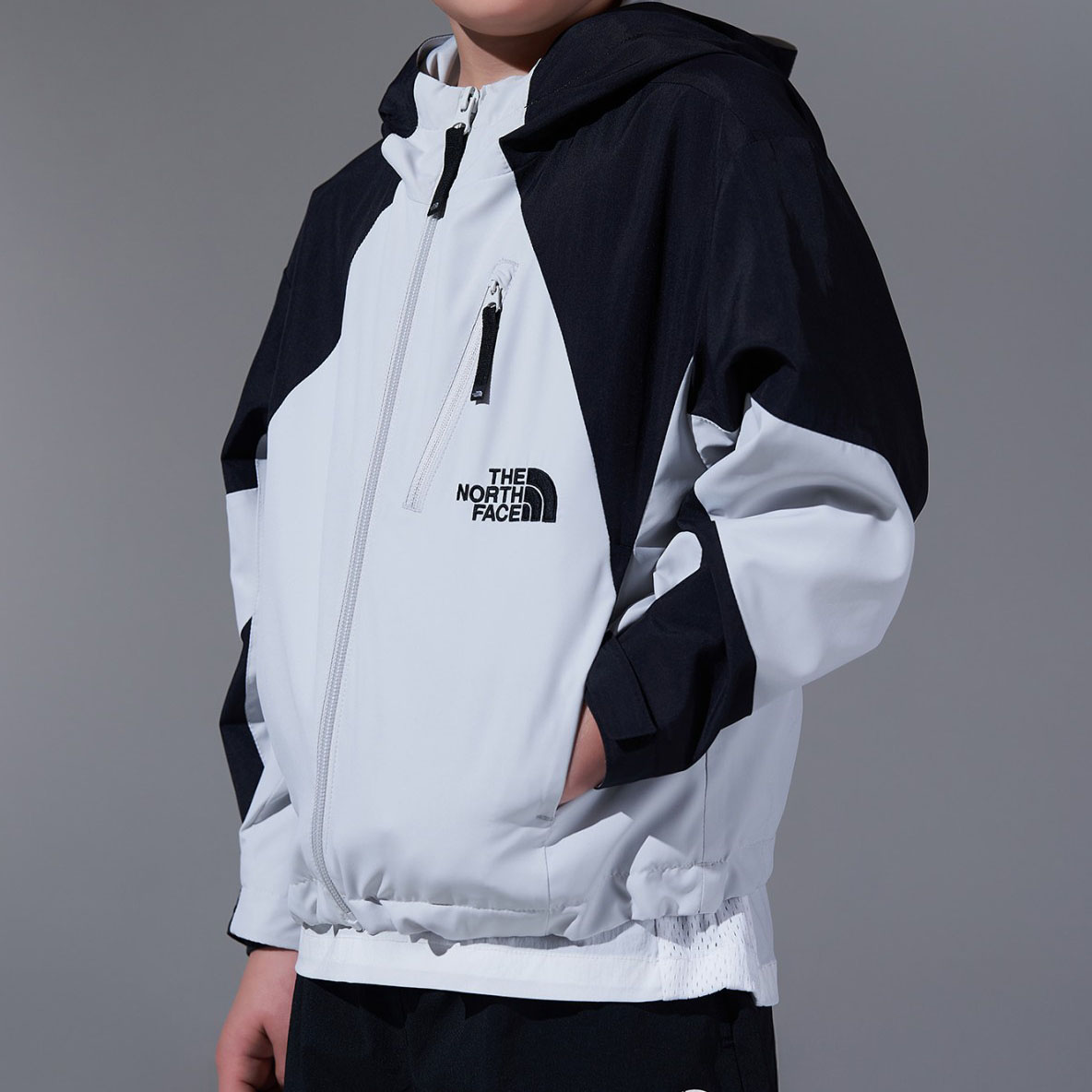 노스페이스 키즈 자켓 바람막이 윈드러너 경량 레인 간절기