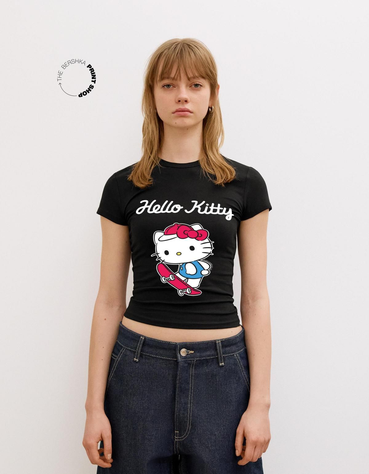 버쉬카 헬로 키티 반팔 티셔츠 2686/801 BLACK - 상품 이미지