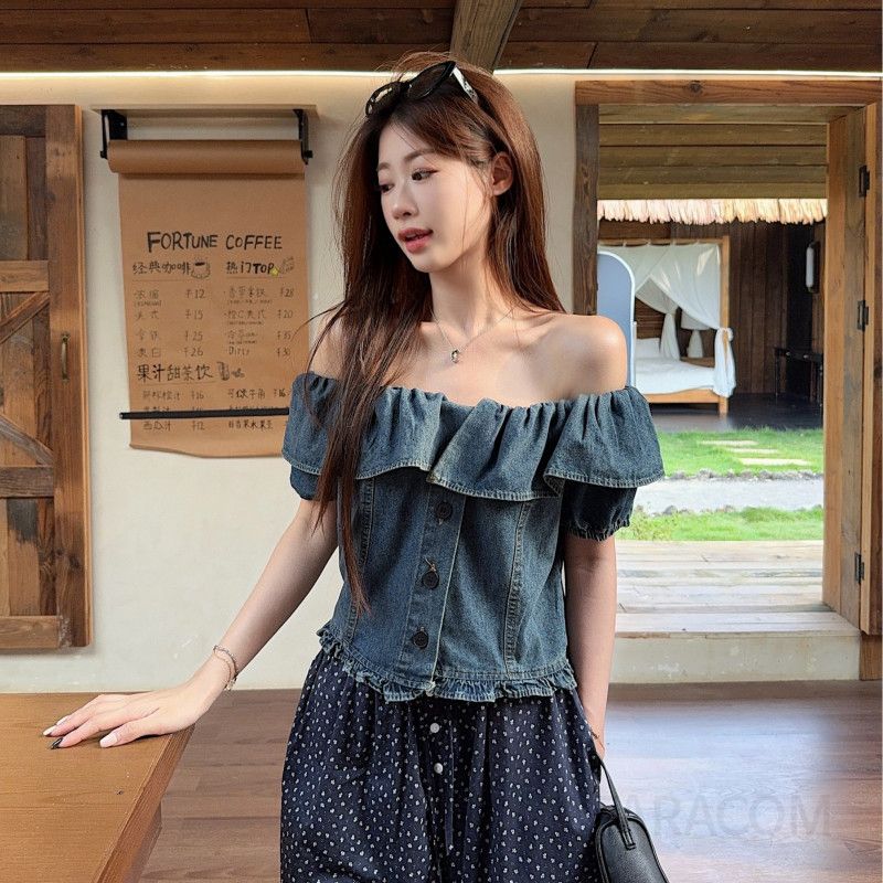 여성 데님 오프숄더 셔링 퍼프 반팔 크롭 블라우스 버튼 캐주얼 루즈핏 데일리 상의 봄 여름 - 상품 이미지
