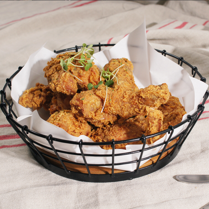 치킨 바스켓 바구니 철제 와이어 원목 서빙 원형 소 - 메인 이미지