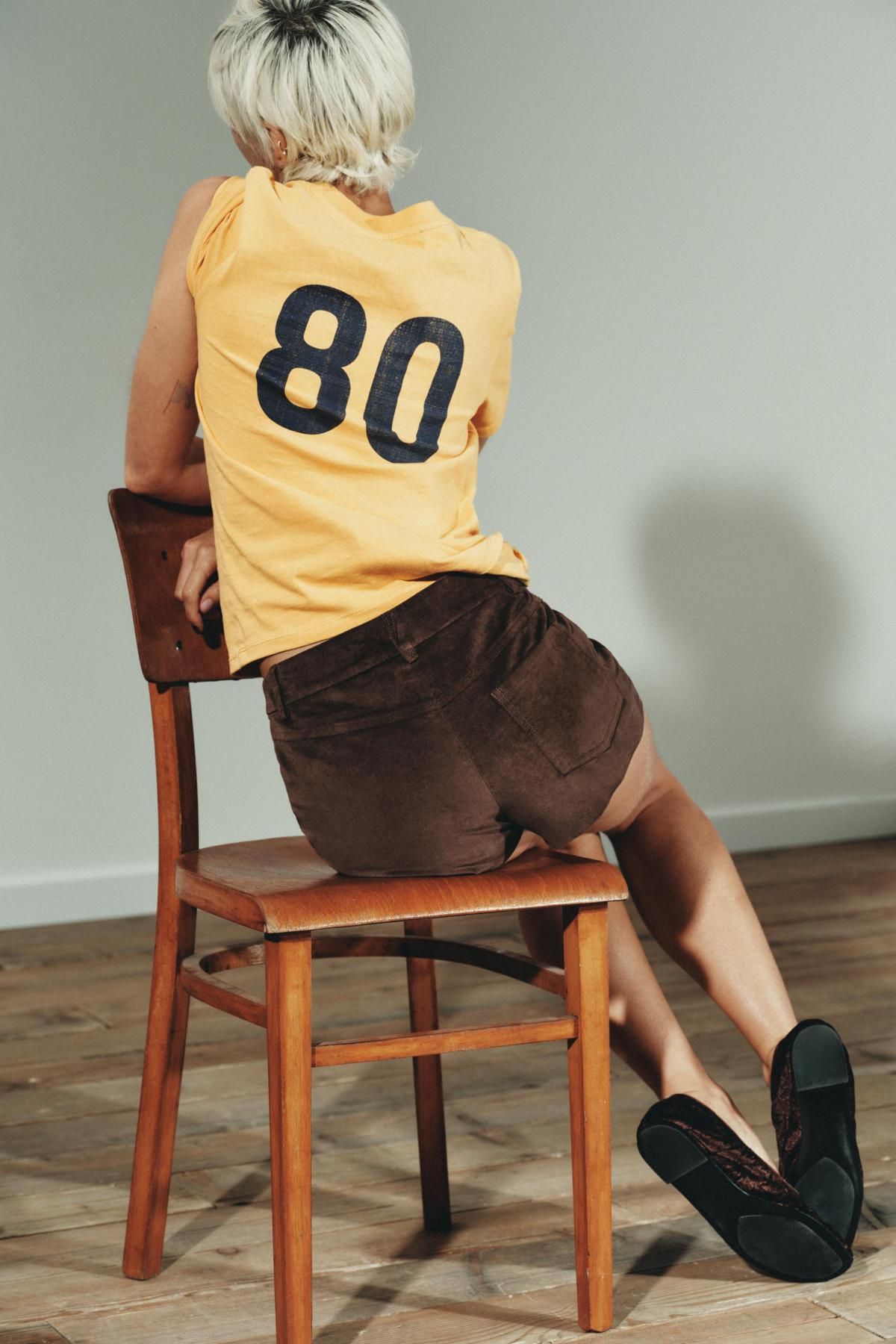 자라 스웨이드 미니멀 미드웨이스트 미니 쇼츠 4772/519 BROWN - 상세 이미지 5