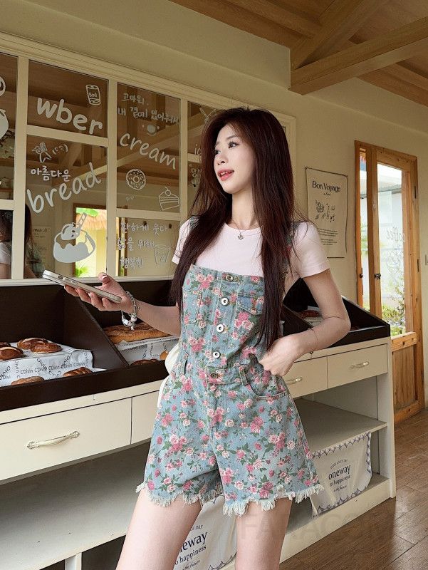 여성 플라워 패턴 데님 멜빵 숏팬츠 꽃무늬 캐주얼 루즈핏 편안한 데일리룩 일상복 멜빵바지 반바지 코디룩 봄 여름 - 상세 이미지 2