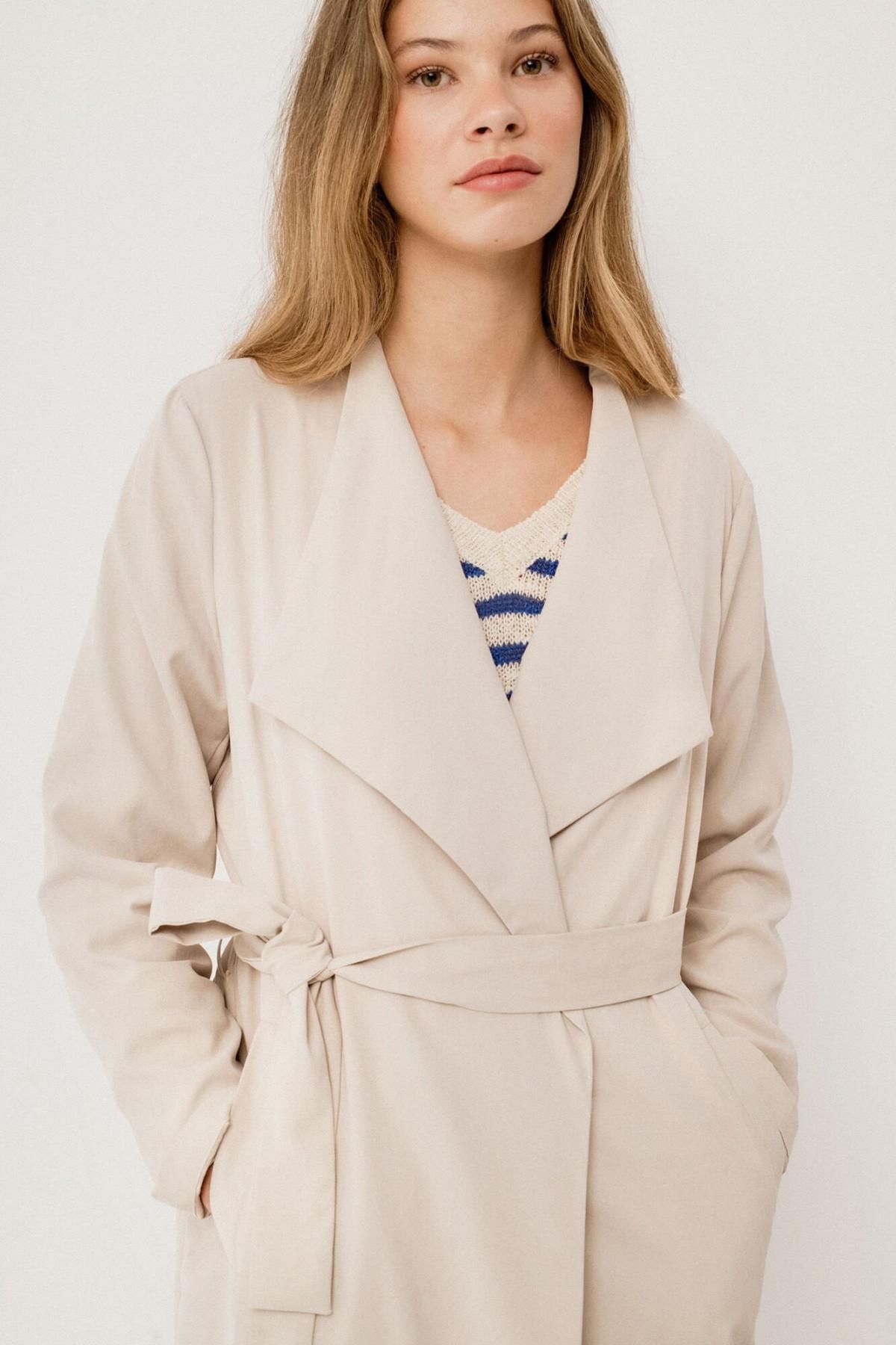 빌라 에코 라이트 롱 벨트 트렌치코트 7930189 BEIGE - 상세 이미지 3