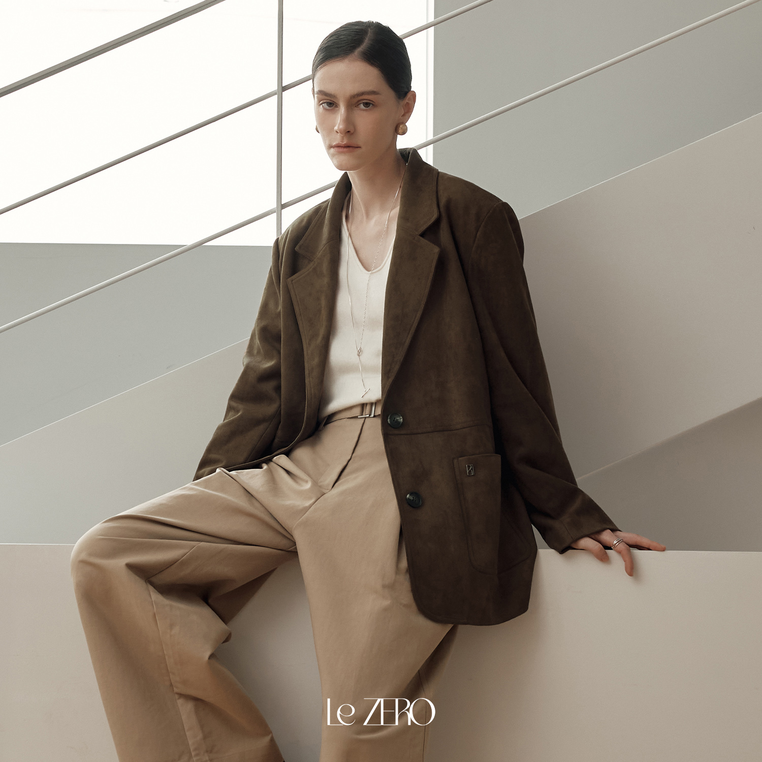 [제로스트릿] 르제로 오버핏 스웨이드 자켓 LeZERO OVERFIT SUEDE JACKET / BROWN - 상품 이미지