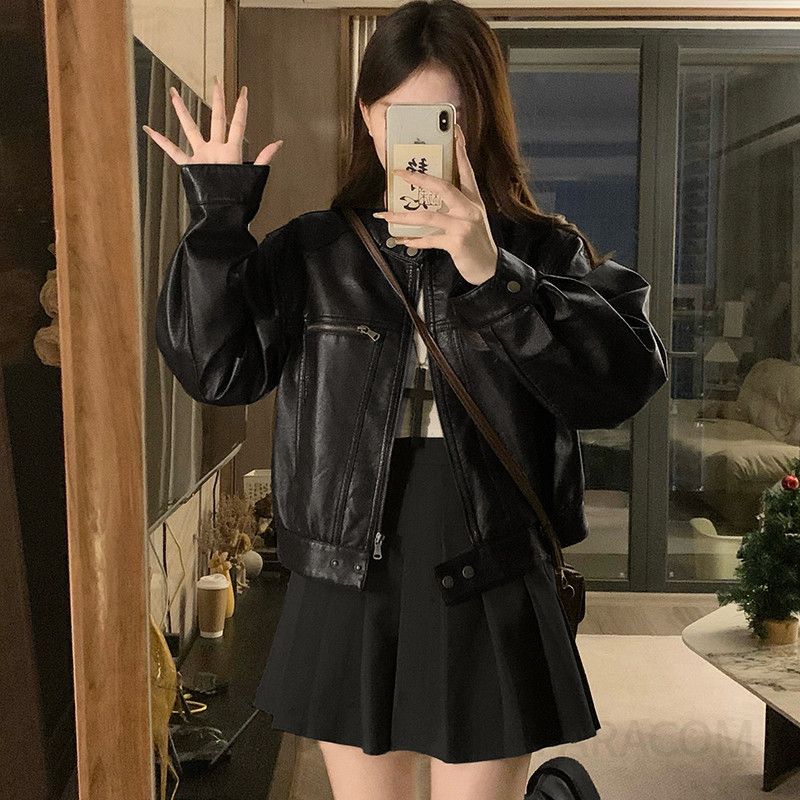 여성 레더 자켓 크롭 라이더 점퍼 간절기 아우터 인조가죽 항공점퍼 데일리 시크룩 루즈핏 봄 가을 코디 - 메인 이미지