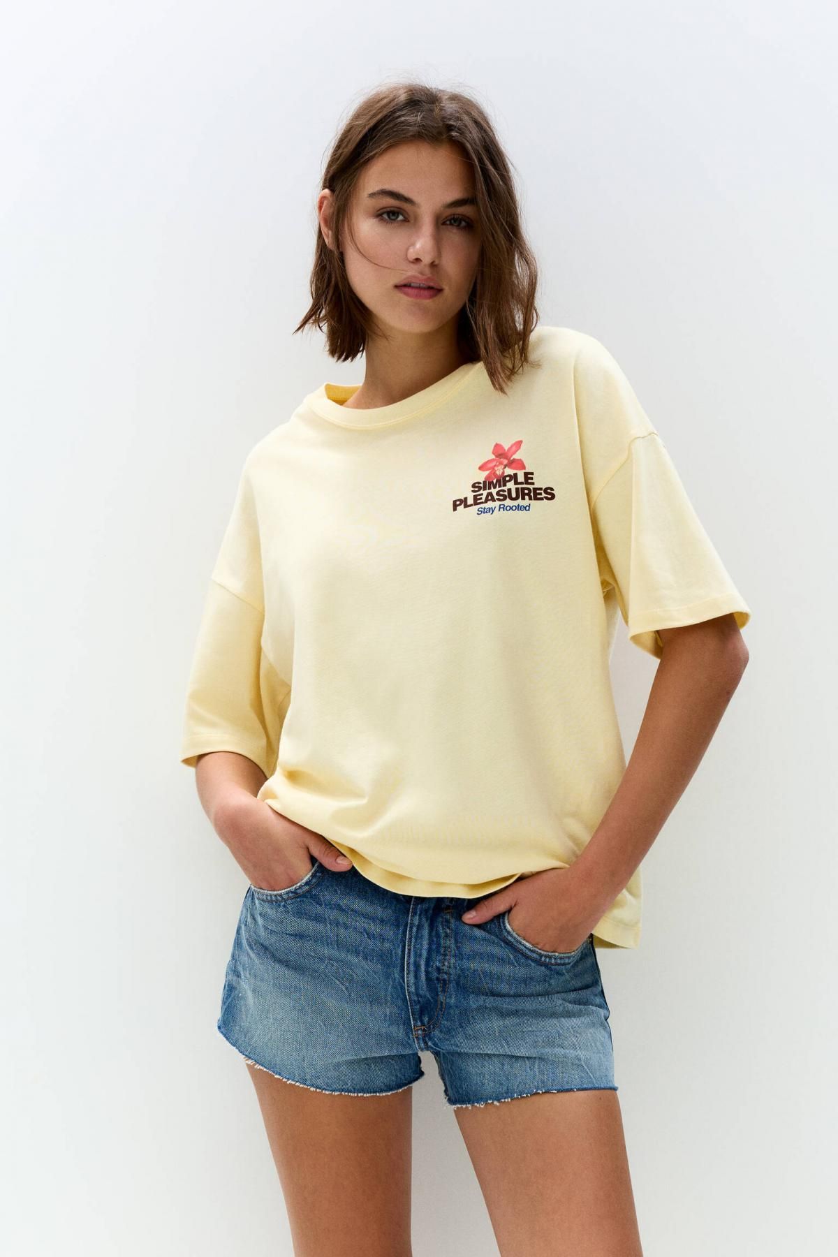 풀앤베어 오버사이즈 플로럴 그래픽 라운드넥 반팔 티셔츠 7151/307 PASTEL YELLOW - 상세 이미지 3